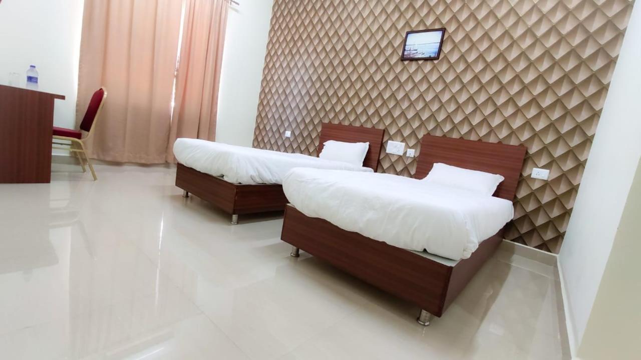 Fortune Village Hotel กุนดาปูร์ ภายนอก รูปภาพ