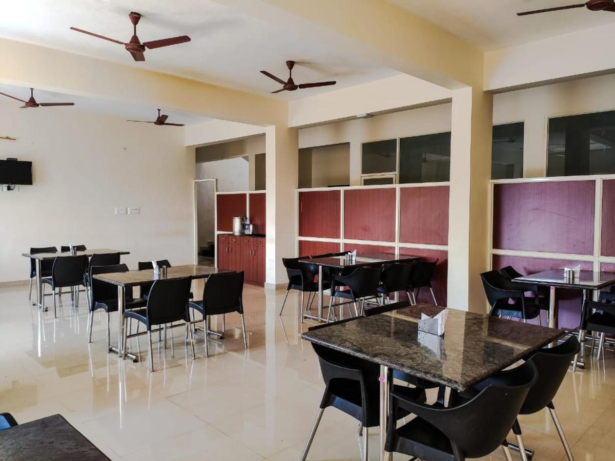 Fortune Village Hotel กุนดาปูร์ ภายนอก รูปภาพ